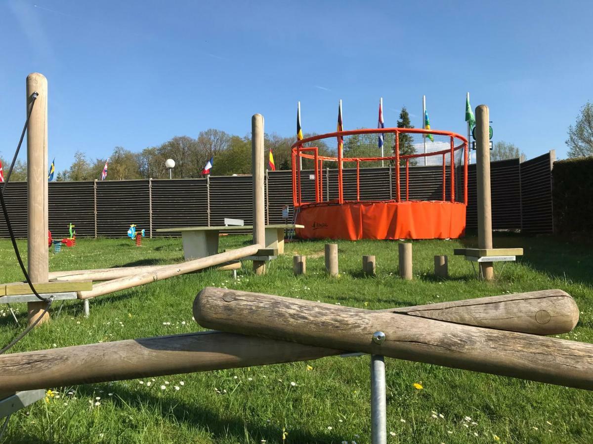 Camping Porte Des Vosges Bulgnéville Esterno foto